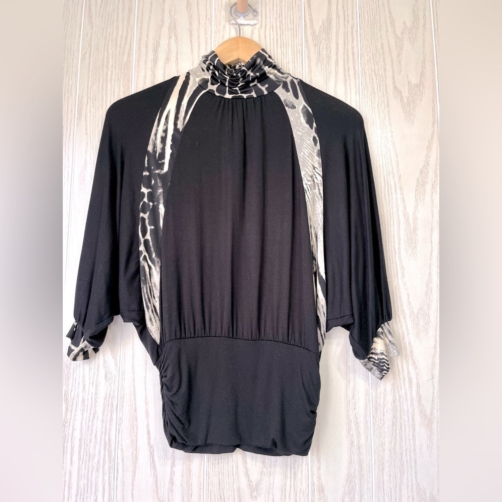 Arden B.  beautiful black blouse with animal print accent size XS EUC
